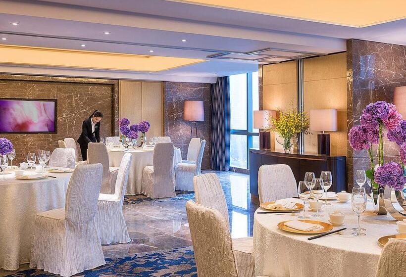 Four Seasons Hotel Shenzhen