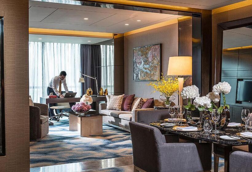 Four Seasons Hotel Shenzhen