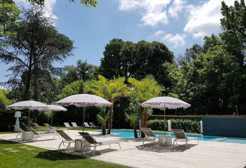هتل Hambros Il Parco In Villa Banchieri