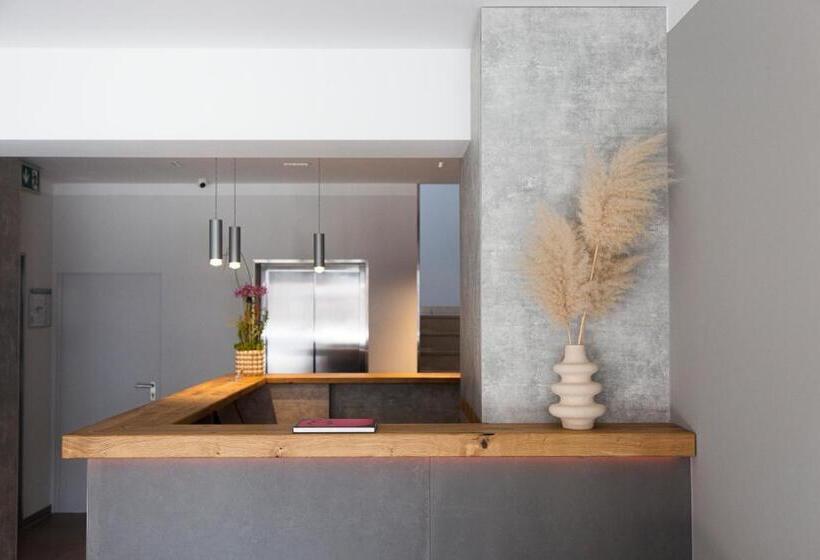 ホテル Herrnbrod & Ständecke