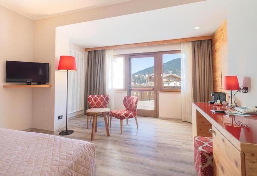 هتل Il Piccolo Dolomiti Resort