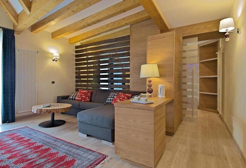 هتل Il Piccolo Dolomiti Resort