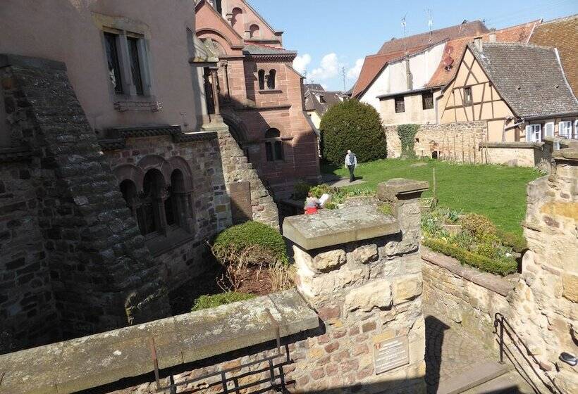 هتل L Hostellerie Du Château