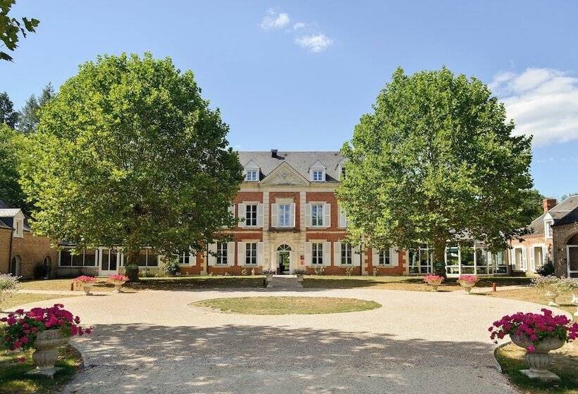 هتل Logis Domaine De Valaudran