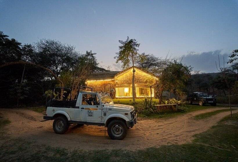 酒店 Lohagarh Fort Resort