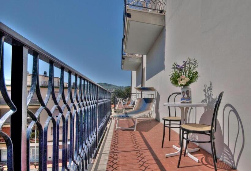 هتل Residence Mediterraneo