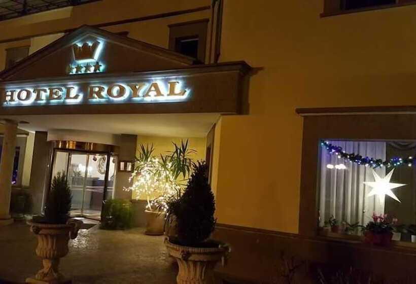 酒店 Royal
