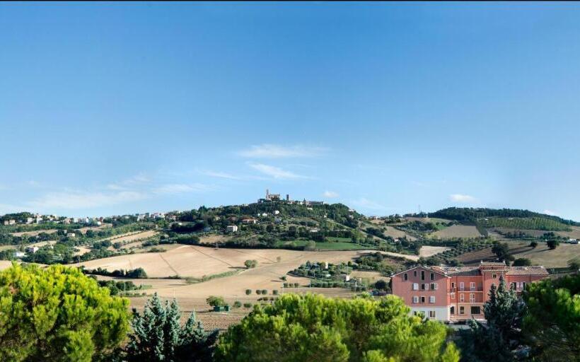 هتل Torresi