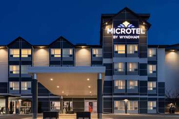 Microtel Inn And Suites By Wyndham Weyburn