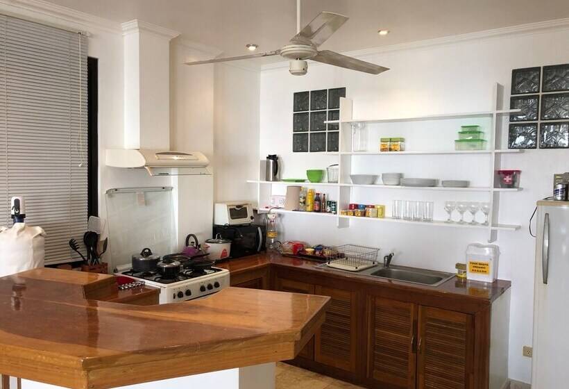 Argonauta Boracay Boutique Hotel With Apartments And Villas