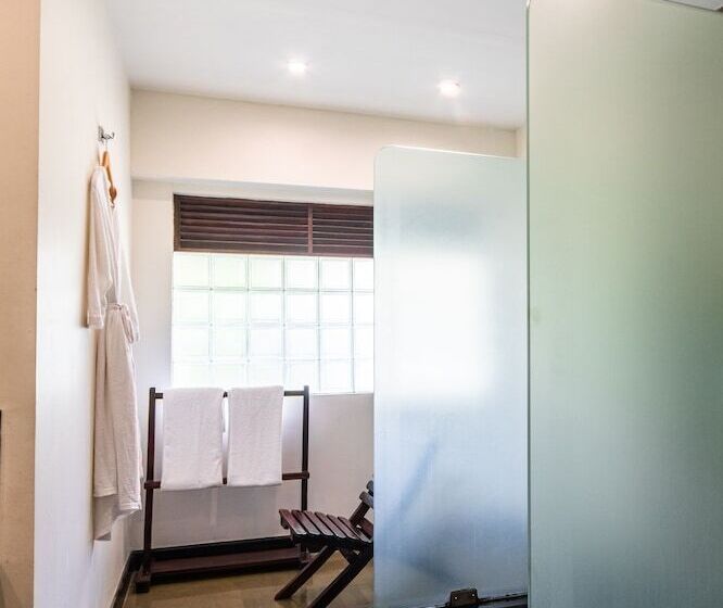 酒店 Amritara Ambatty Greens Resort