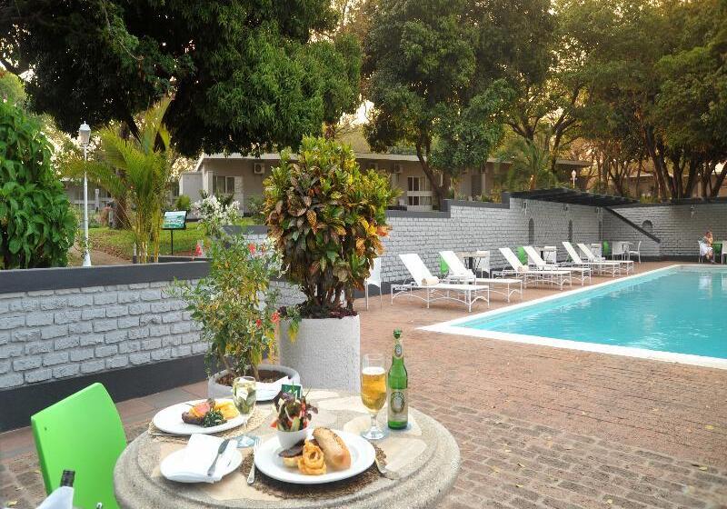 Fotos del hotel Cresta Sprayview Victoria Falls:  39