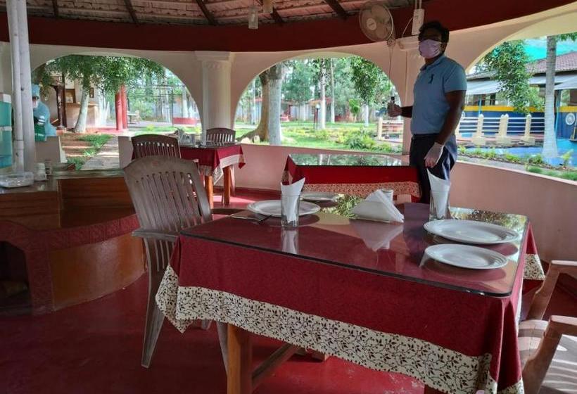 酒店 Fantasy Golf Resort