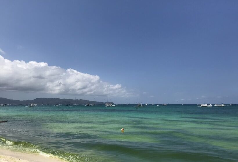 هتل Grand Blue Beach