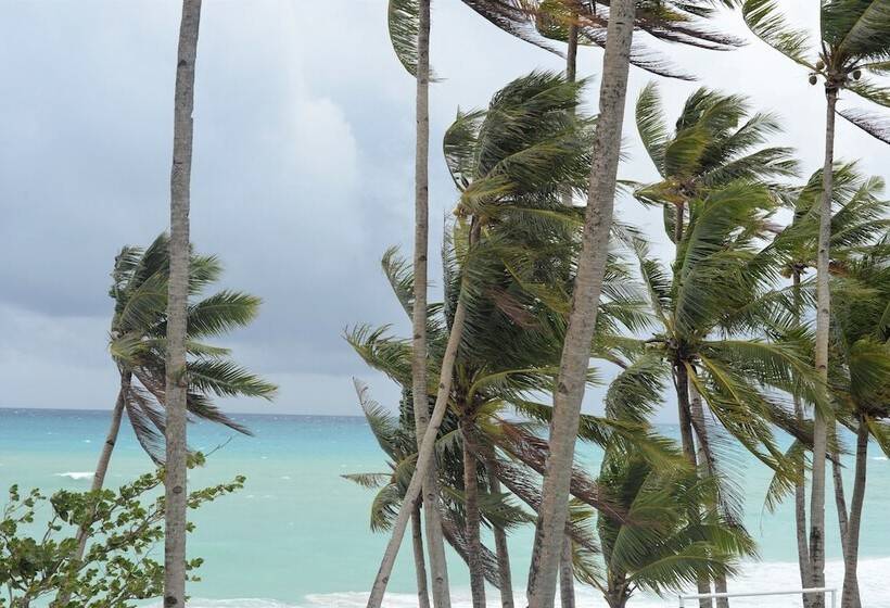 هتل Grand Blue Beach