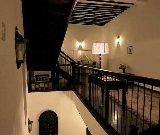 هتل Kisiwa House