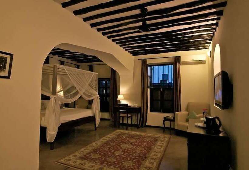 هتل Kisiwa House