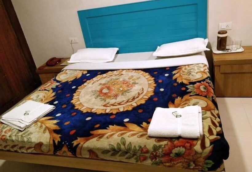 호텔 Preethi Palace