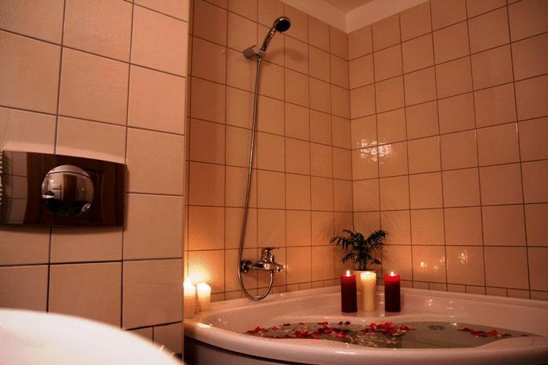 בית מלון כפרי Restaurant Gonduzo