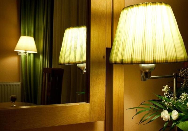 בית מלון כפרי Restaurant Gonduzo