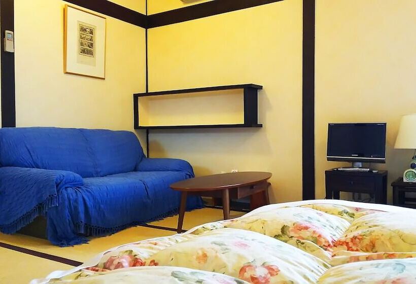 هتل Rickshaw Inn