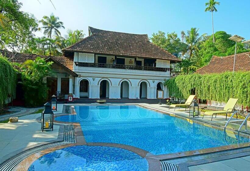 Kumarakom Tharavadu A Heritage Hotel, Kumarakom