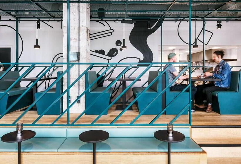 هتل The Social Hub Rotterdam