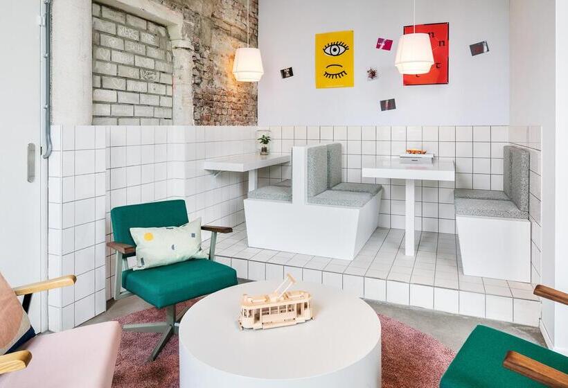هتل The Social Hub Rotterdam