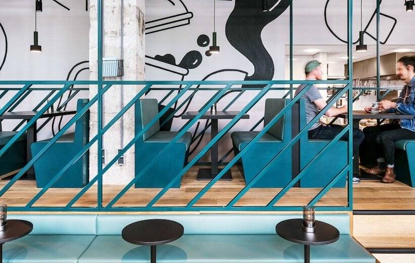 هتل The Social Hub Rotterdam
