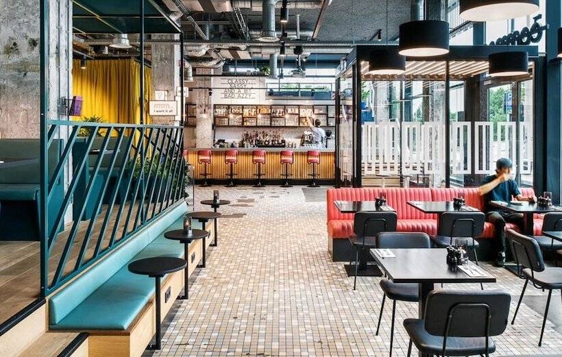 هتل The Social Hub Rotterdam