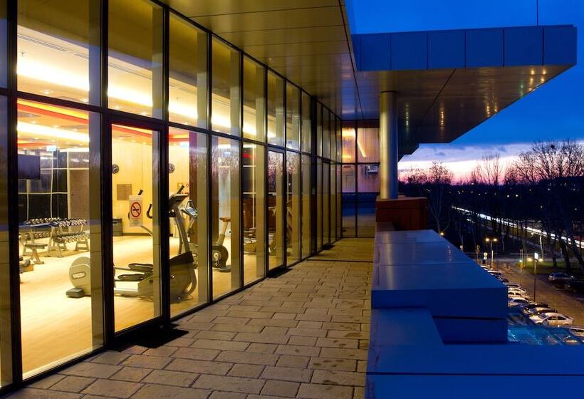 אתר נופש Four Points By Sheraton Kecskemét Hotel és Konferenciaközpont