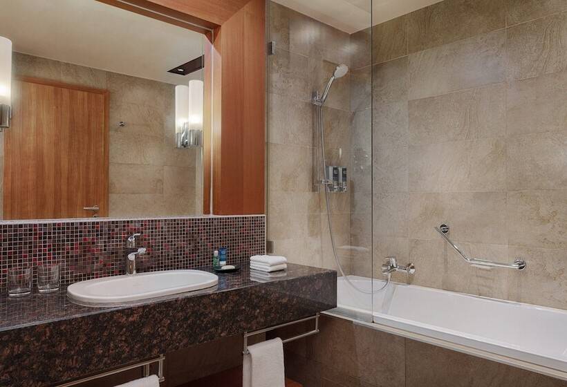 אתר נופש Four Points By Sheraton Kecskemét Hotel és Konferenciaközpont