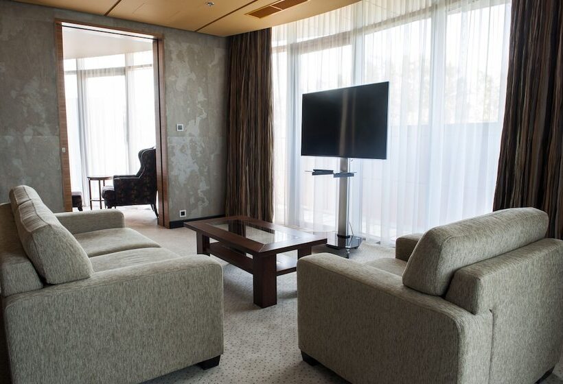 אתר נופש Four Points By Sheraton Kecskemét Hotel és Konferenciaközpont