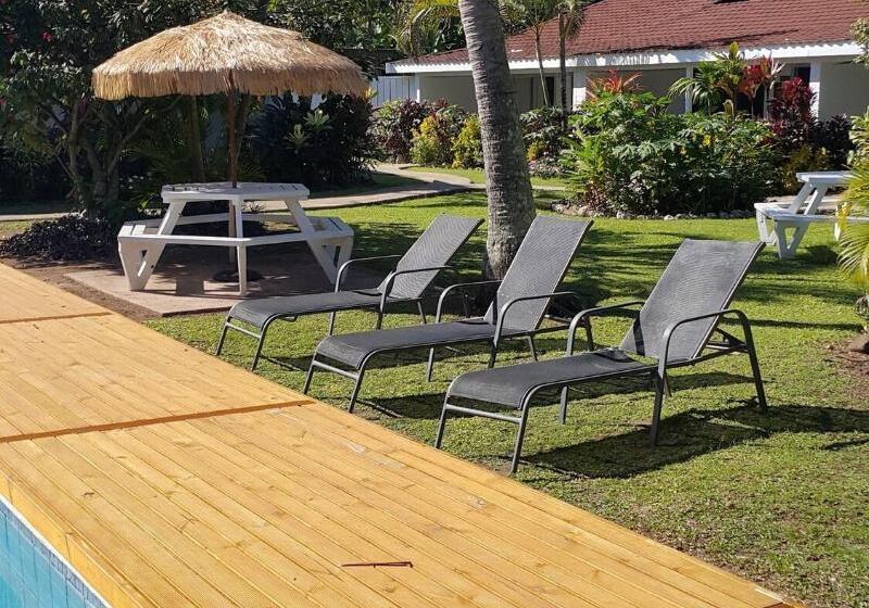 استراحتگاه The Black Pearl Beach Side Apartments