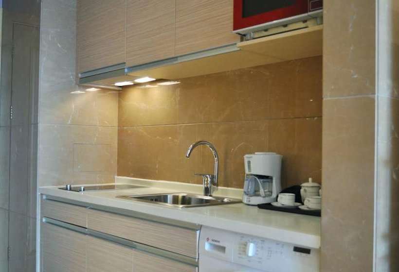 Yongli Internatinoal Apartment Gongti