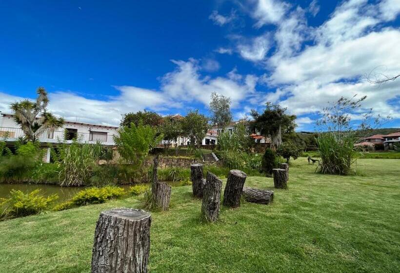 هتل La Villa De San Sebastian