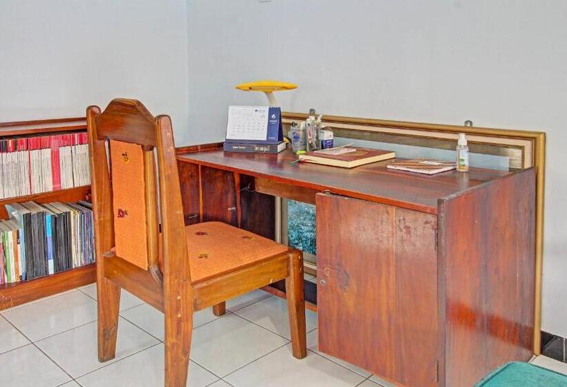 酒店 Spot On 91214 Desa Wisata Pandean