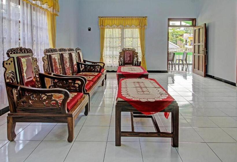 酒店 Spot On 91214 Desa Wisata Pandean