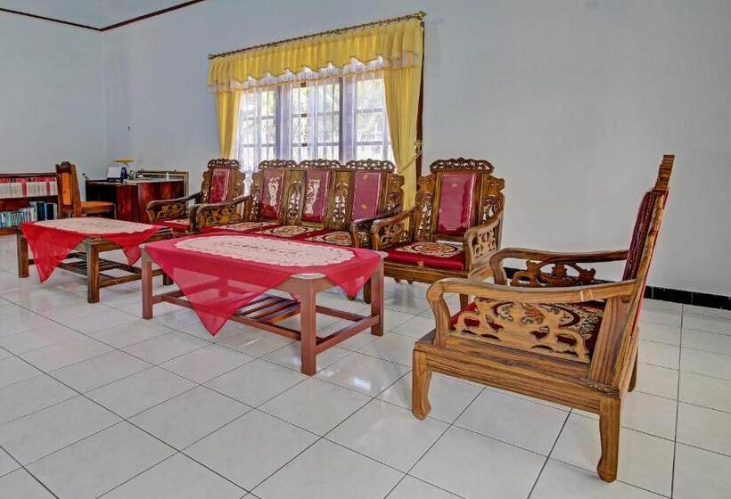 酒店 Spot On 91214 Desa Wisata Pandean