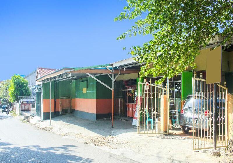 Отель Spot On 91227 Al Bayt Syariah Guest House
