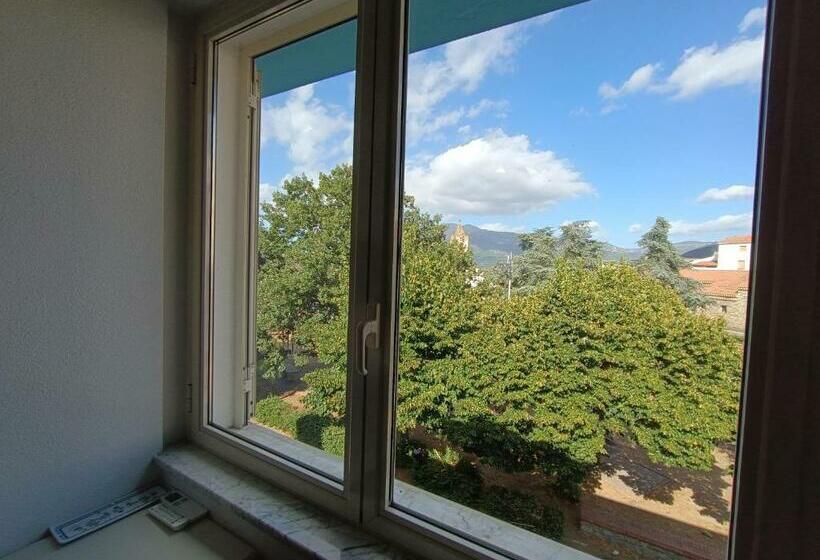 펜션 Bed And Breakfast Murales Orgosolo