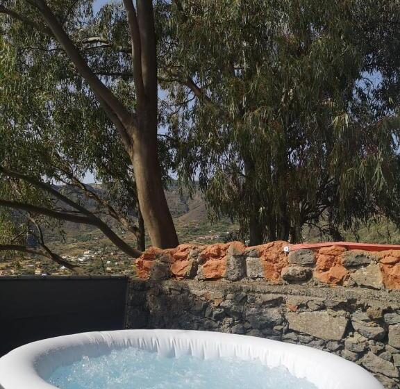 پانسیون Suite Zen Y Cueva Refugio