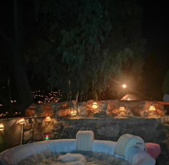 پانسیون Suite Zen Y Cueva Refugio