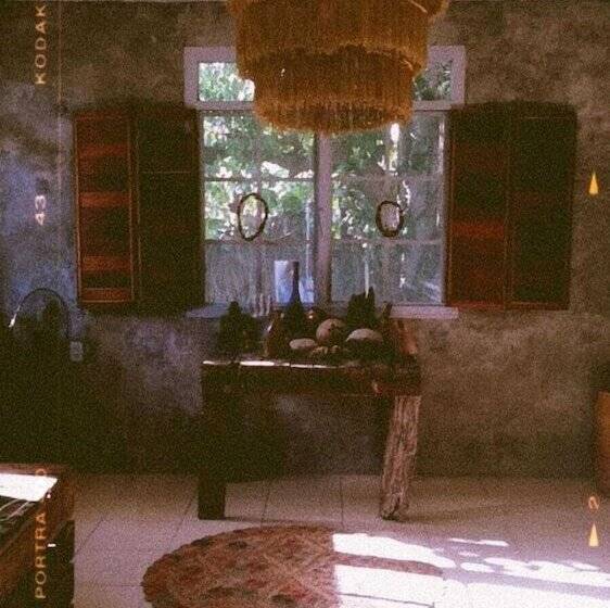 هاستل Lulú La Bruja Yoga Lodge