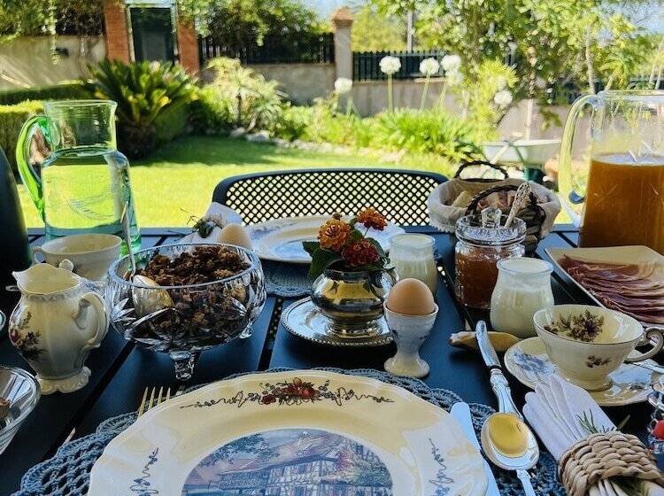 تختخواب و صبحانه Villa Tranberg Suites