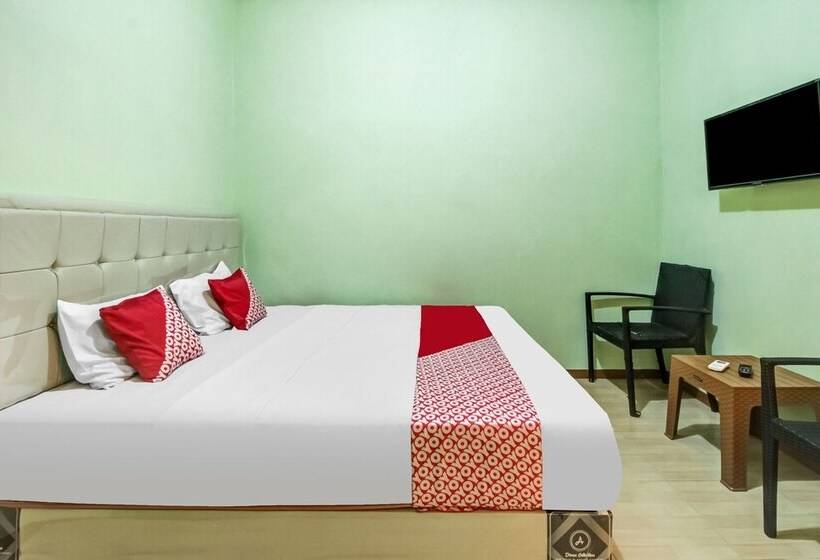 هتل Oyo 91216 Siliwangi Guest House Syariah Cirebon
