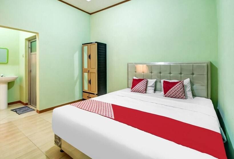 هتل Oyo 91216 Siliwangi Guest House Syariah Cirebon