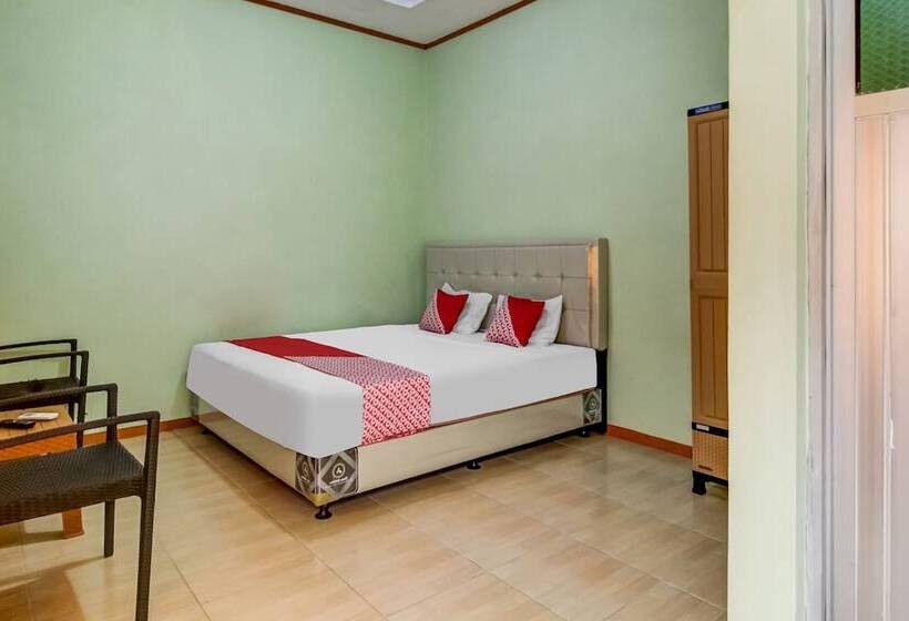 هتل Oyo 91216 Siliwangi Guest House Syariah Cirebon
