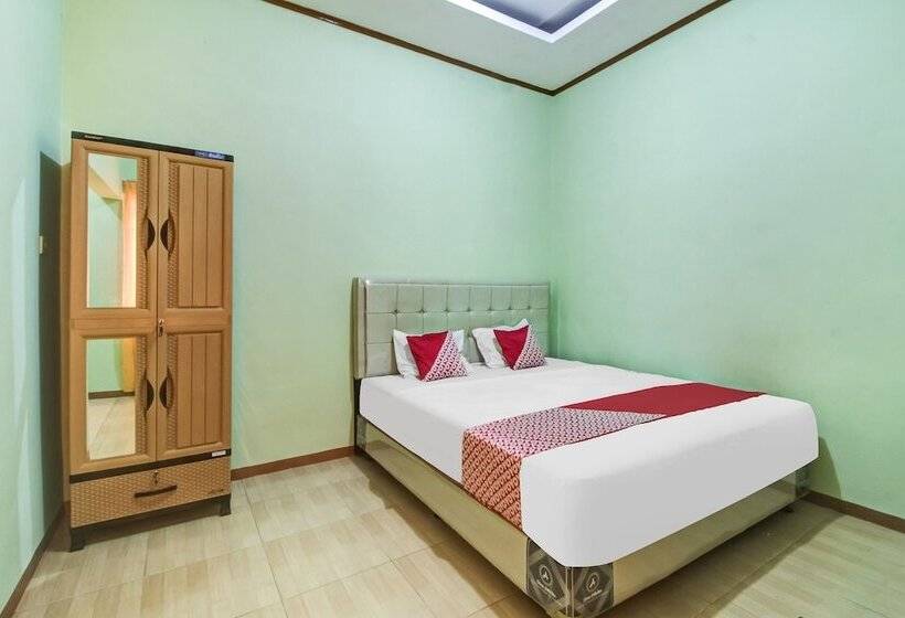 هتل Oyo 91216 Siliwangi Guest House Syariah Cirebon