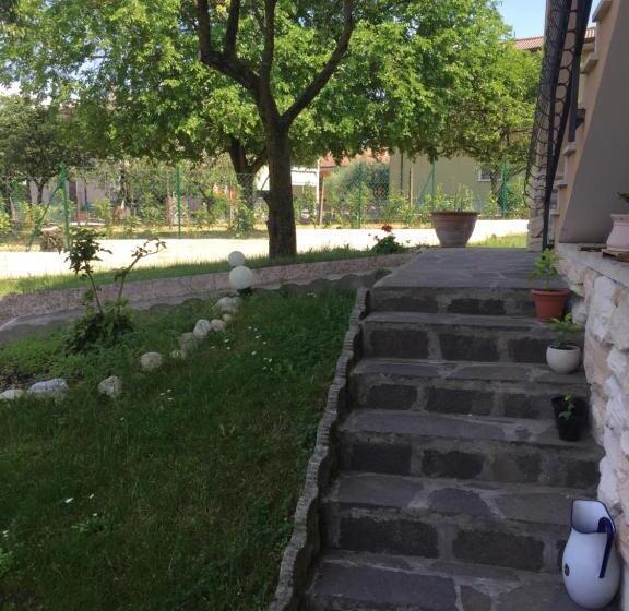 پانسیون Villa Rita